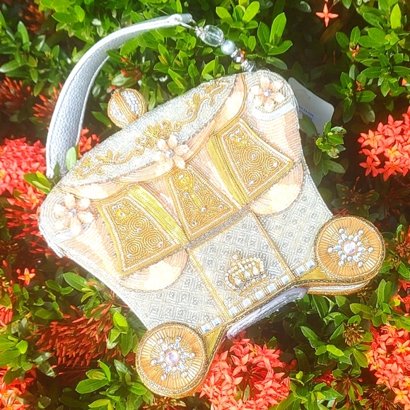 Mary Frances royal ride bag - Picture 7 of 16